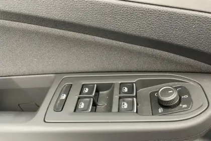 Photo 51 Volkswagen Golf  2.0 TDI SCR 115 DSG7