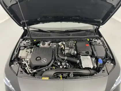 Photo 19 Mercedes CLA  Shooting Brake 250 e Hybrid EQ 8G-DCT