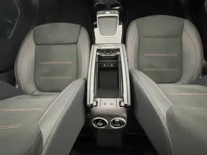 Photo 60 Mercedes CLA  Shooting Brake 250 e Hybrid EQ 8G-DCT