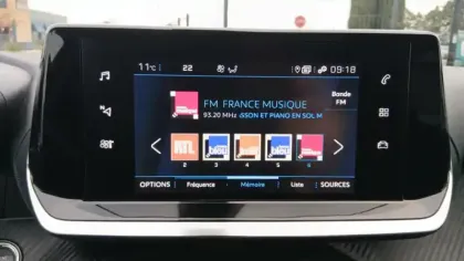 Photo 16 Peugeot 2008  PureTech 100 S&S BVM6