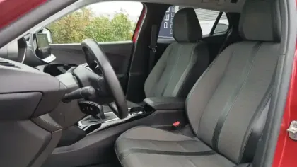 Photo 9 Peugeot 2008  PureTech 100 S&S BVM6