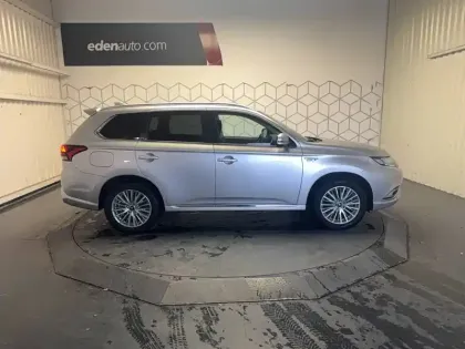 Photo 10 Mitsubishi Outlander  2.4l PHEV Twin Motor 4WD