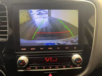 Photo 37 Mitsubishi Outlander  2.4l PHEV Twin Motor 4WD