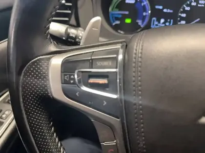 Photo 29 Mitsubishi Outlander  2.4l PHEV Twin Motor 4WD