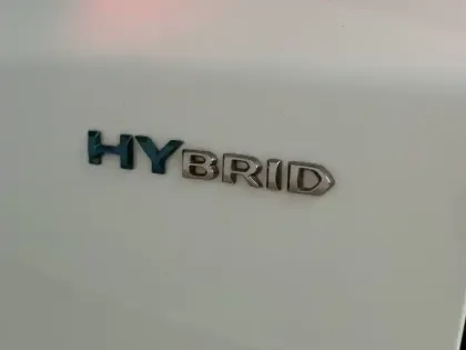 Photo 28 Peugeot 3008  Hybrid 225 e-EAT8