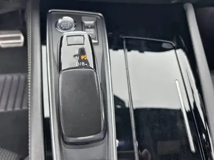 Photo 13 Peugeot 508  Hybrid 225 e-EAT8