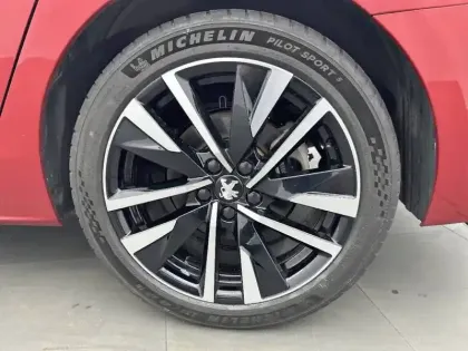 Photo 12 Peugeot 508  Hybrid 225 e-EAT8