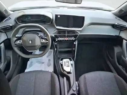 Photo 5 Peugeot 2008  Hybrid 145 e-DCS6