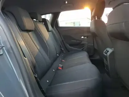 Photo 28 Peugeot 308  SW PureTech 130ch S&S EAT8