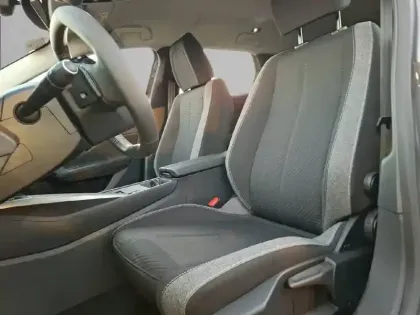 Photo 10 Peugeot 308  SW PureTech 130ch S&S EAT8