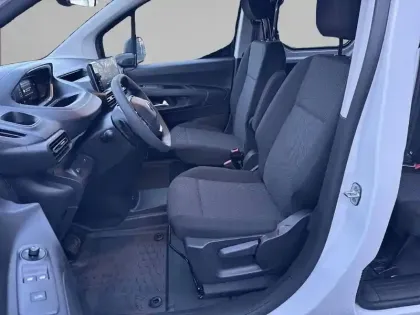 Photo 10 Peugeot Partner  CA XL BLUEHDI 130 S&S EAT8