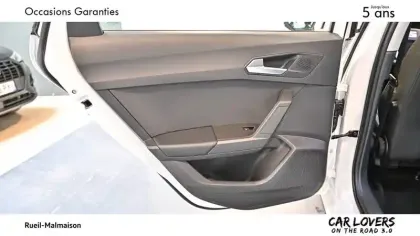 Photo 16 Seat Leon  Sportstourer 1.5 eTSI Hybrid 115 DSG7