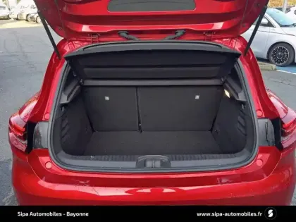 Photo 5 Renault Clio  E-Tech full hybrid 145