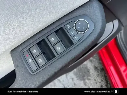 Photo 104 Renault Clio  E-Tech full hybrid 145