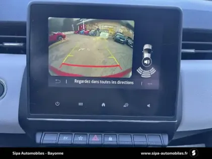 Photo 19 Renault Clio  E-Tech full hybrid 145