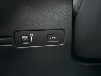 Photo 19 Volvo Xc40  B3 163 ch DCT7