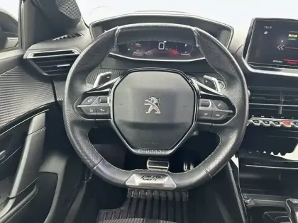 Photo 28 Peugeot 208  PureTech 100 S&S EAT8