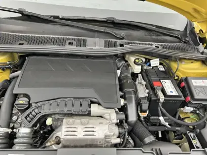 Photo 40 Peugeot 208  PureTech 100 S&S EAT8