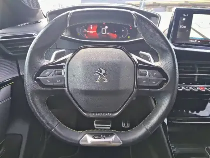 Photo 8 Peugeot 208  PureTech 100 S&S EAT8