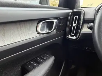 Photo 12 Volvo Xc40  T4 Recharge 129+82 ch DCT7