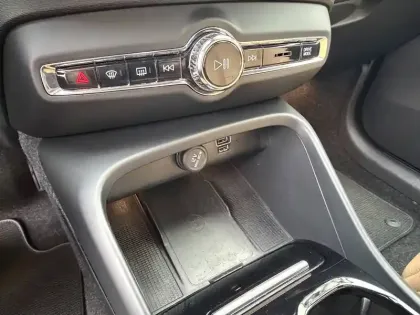 Photo 32 Volvo Xc40  T4 Recharge 129+82 ch DCT7