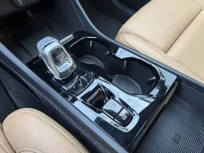 Photo 29 Volvo Xc40  T4 Recharge 129+82 ch DCT7