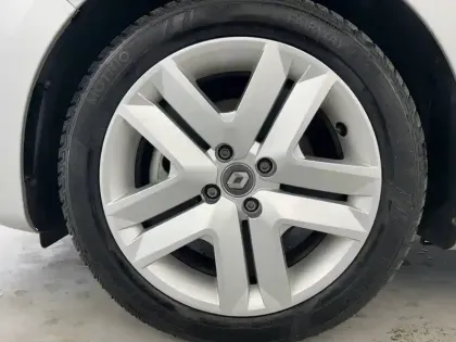 Photo 18 Renault Clio  E-Tech 140 - 21N