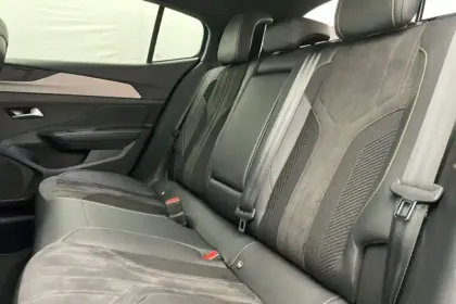 Photo 13 Peugeot 408  PHEV 225 e-EAT8