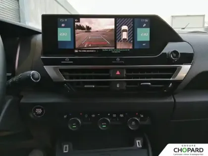 Photo 13 Citroën C4 e- 136 ch Automatique