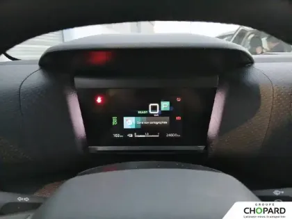 Photo 20 Citroën C4 e- 136 ch Automatique