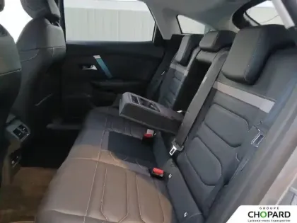 Photo 10 Citroën C4 e- 136 ch Automatique