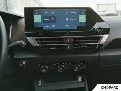 Photo 12 Citroën C4 e- 136 ch Automatique