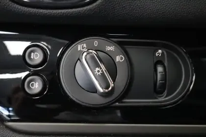 Photo 33 Mini Mini Countryman 125 - 95 ch ALL4 BVA6