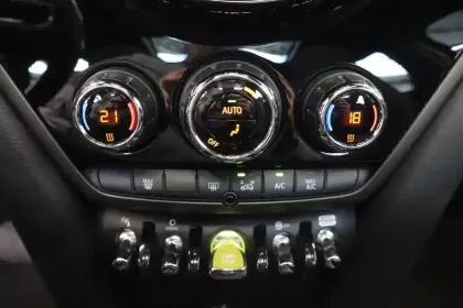 Photo 24 Mini Mini Countryman 125 - 95 ch ALL4 BVA6