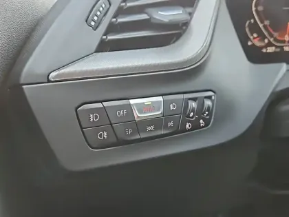 Photo 66 BMW Serie 1 118i 136 ch DKG7