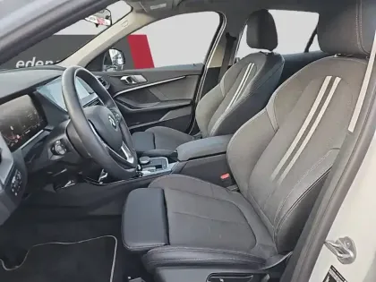 Photo 8 BMW Serie 1 118i 136 ch DKG7