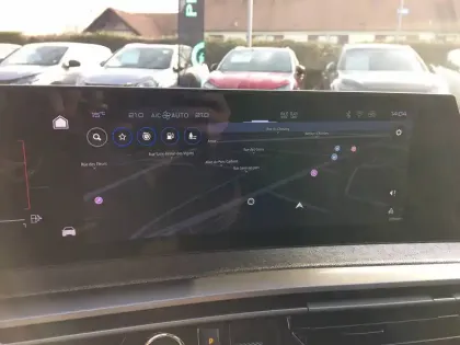 Photo 22 Peugeot 3008  Hybrid 145 e-DCS6