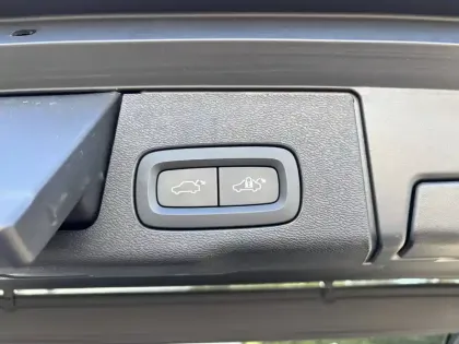 Photo 30 Volvo Xc60  B4 197 ch Geartronic 8