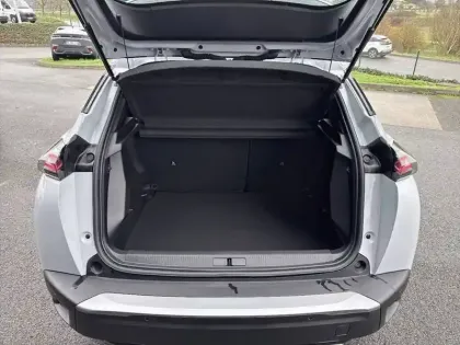 Photo 5 Peugeot 2008  Hybrid 145 e-DCS6