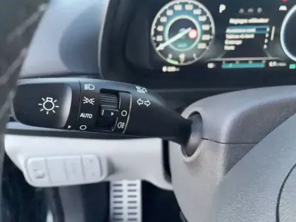 Photo 16 Hyundai Bayon  1.0 T-GDi 100 DCT-7 Hybrid 48V