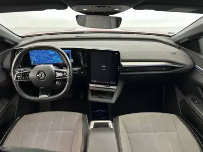 Photo 24 Renault Megane  E-Tech EV60 220 ch optimum charge