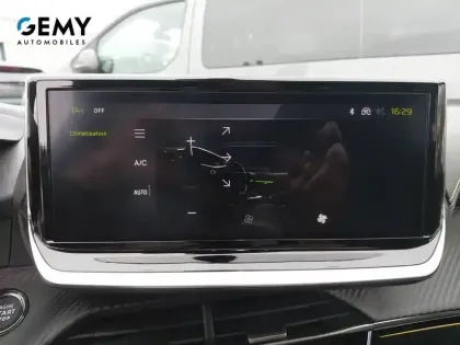 Photo 13 Peugeot 208  Hybrid 136 e-DCS6