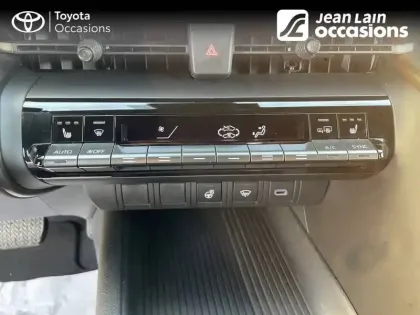 Photo 53 Toyota C-HR  Hybride 140