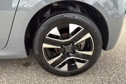 Photo 26 Peugeot 208  PureTech 100 S&S BVM6