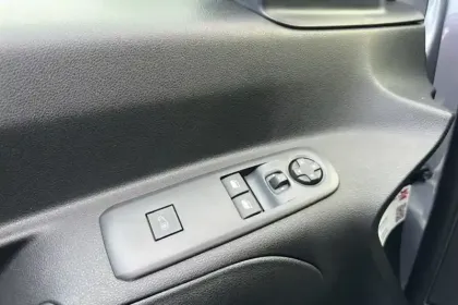 Photo 23 Peugeot Partner  FOURGON M 1000 KG BLUEHDI 130 S&S EAT8