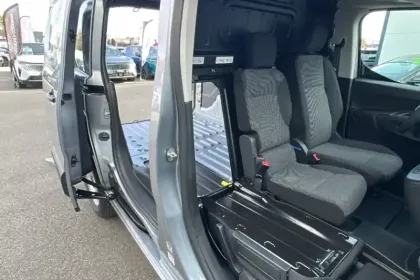 Photo 12 Peugeot Partner  FOURGON M 1000 KG BLUEHDI 130 S&S EAT8