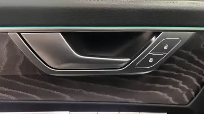 Photo 14 Audi A6  Avant 50 TFSIe 299 ch S tronic 7 Quattro