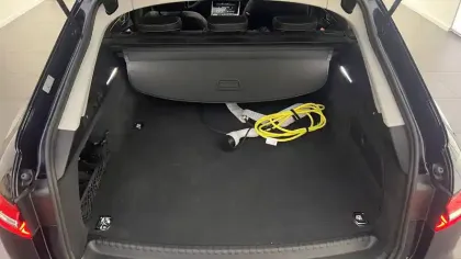 Photo 10 Audi A6  Avant 50 TFSIe 299 ch S tronic 7 Quattro