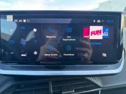 Photo 14 Peugeot 208  Hybrid 110 e-DCS6