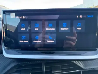 Photo 17 Peugeot 208  Hybrid 110 e-DCS6